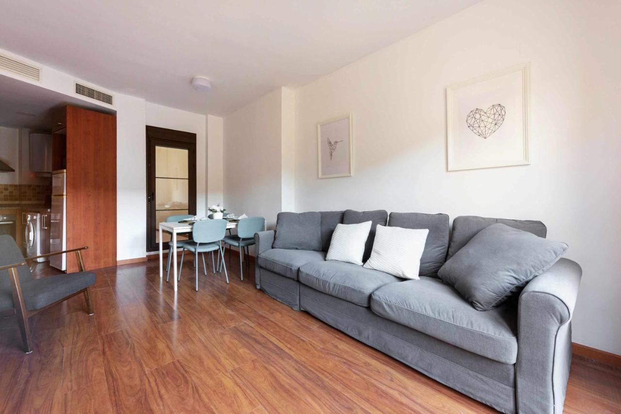 Pineapple Rosaleda 13 Apartment Malaga Ngoại thất bức ảnh