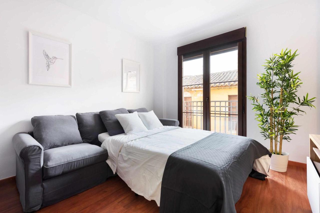 Pineapple Rosaleda 13 Apartment Malaga Ngoại thất bức ảnh